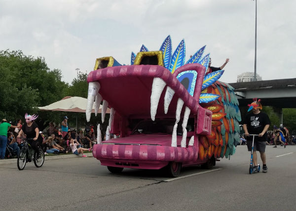 Houston Art Car Parade 2019 the Rain Didn’t Stop the Fun